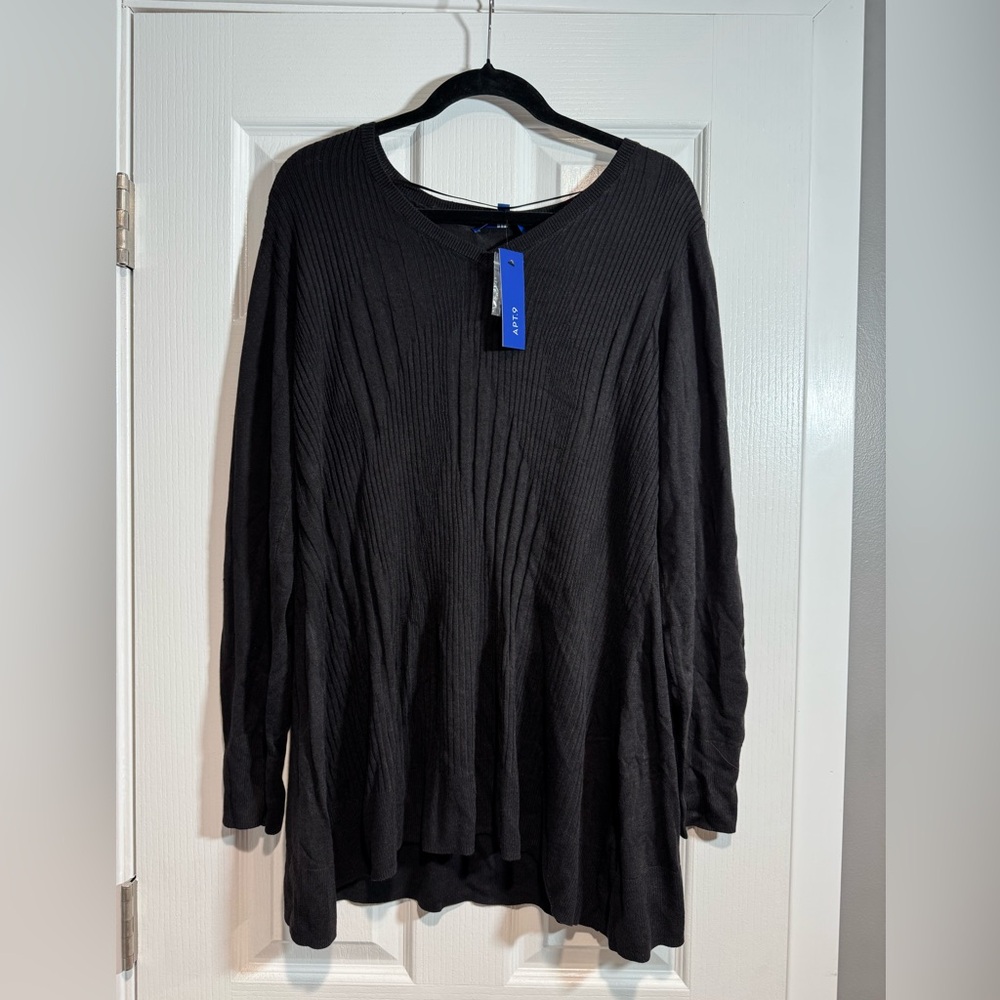 Apt9 Women’s Sharkbite V-neck Tunic Sweater